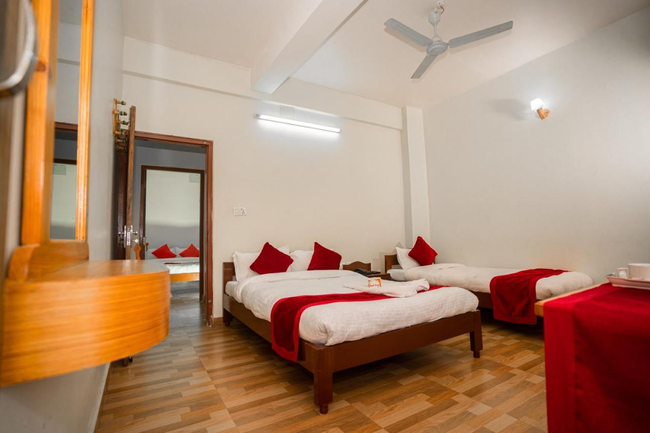 Hotel Dela Mount โพคารา ภายนอก รูปภาพ